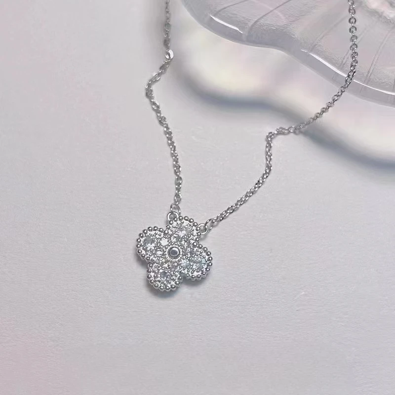 合金项链 四叶草项链女款百搭小众幸运草锁骨链送女友礼物