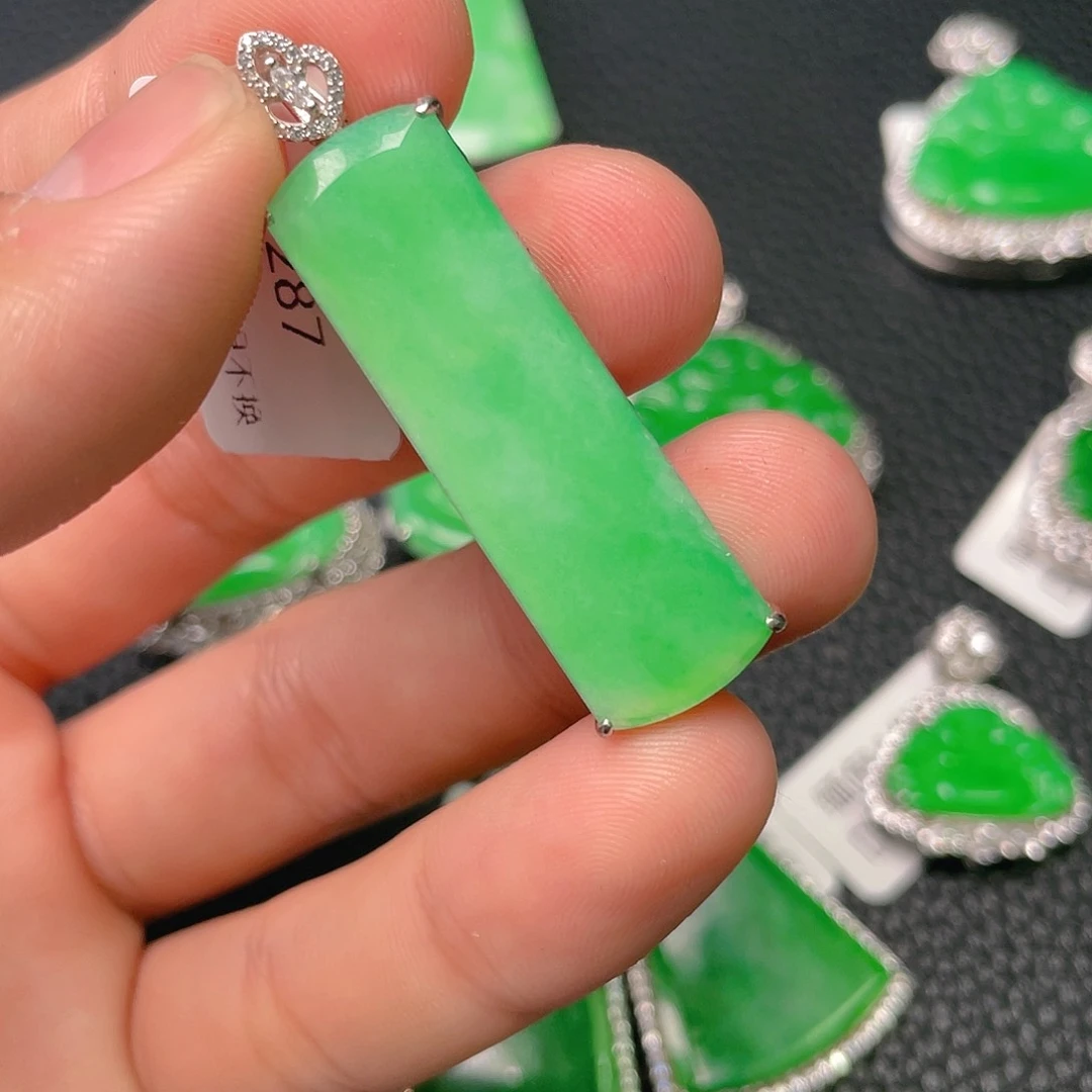 【闪购商品】翡翠吊坠(不含链)银S925镶嵌