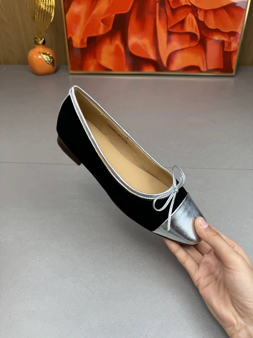 方头粗跟时尚通勤鞋女浅口女单鞋芭蕾鞋显瘦单鞋女