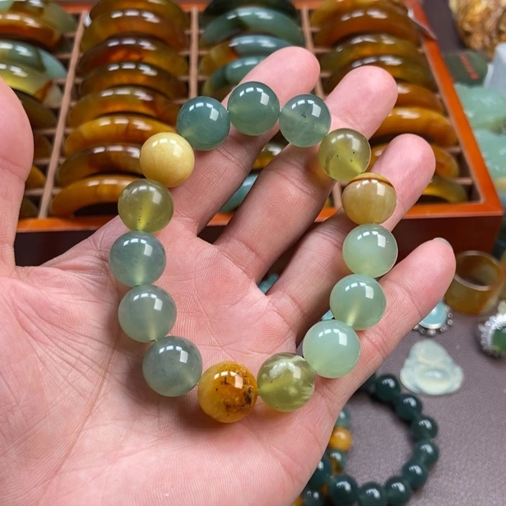 蛇纹石玉手镯未镶嵌火*果