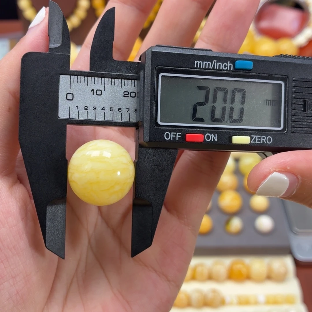 琥珀未镶嵌裸石虎皮纹20mm