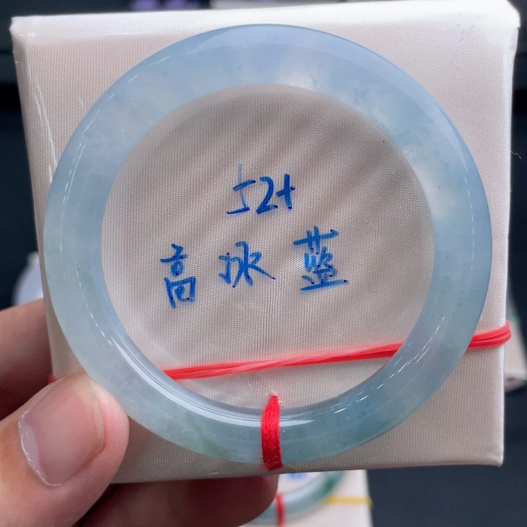 翡翠未镶嵌手镯翡翠手镯