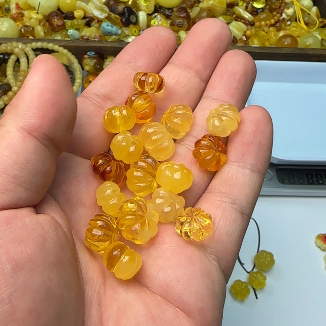 琥珀未镶嵌裸石瓜珠17个16.2克