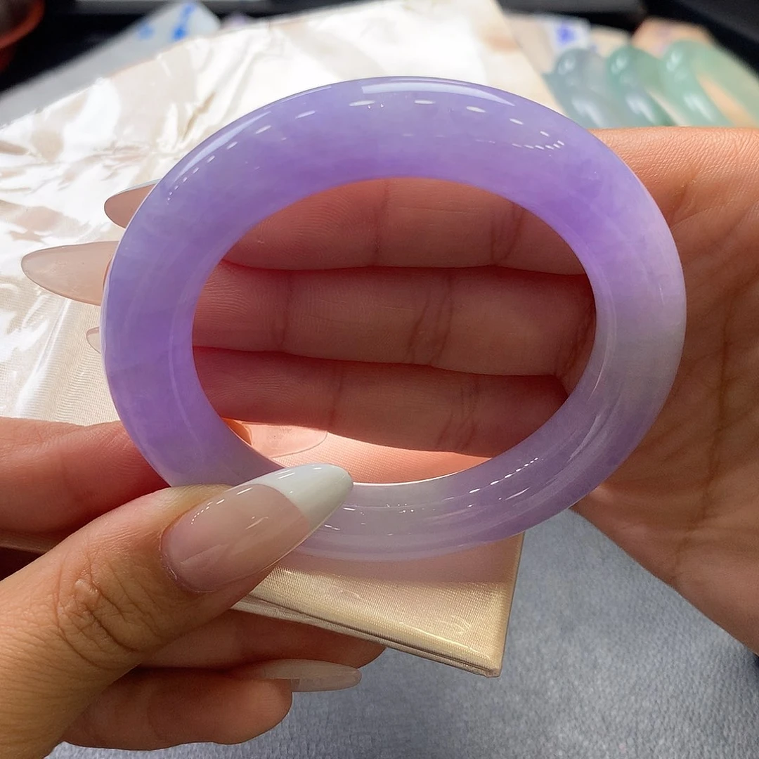 翡翠手镯（圆镯）未镶嵌54圆（5号）