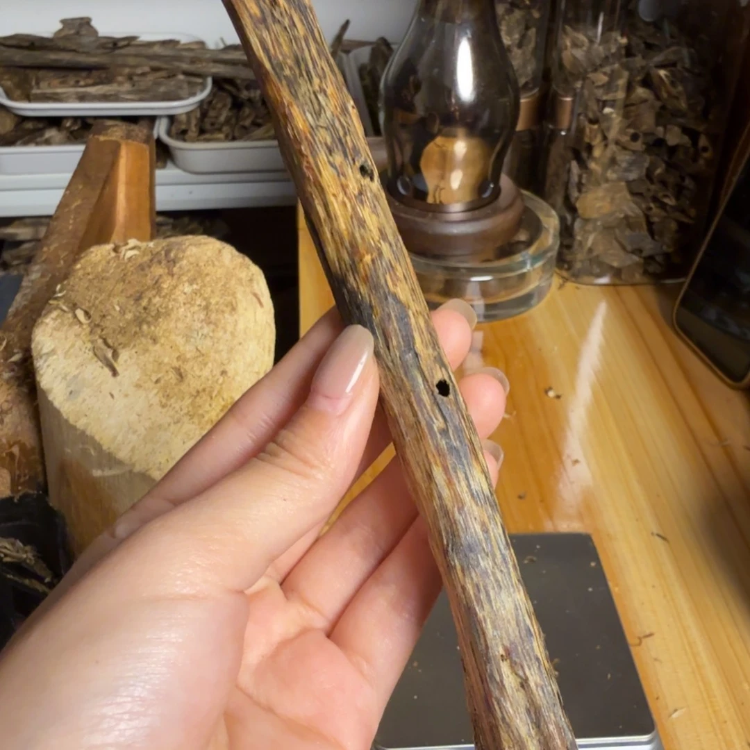 沉香奇楠沉香虫漏原料16克