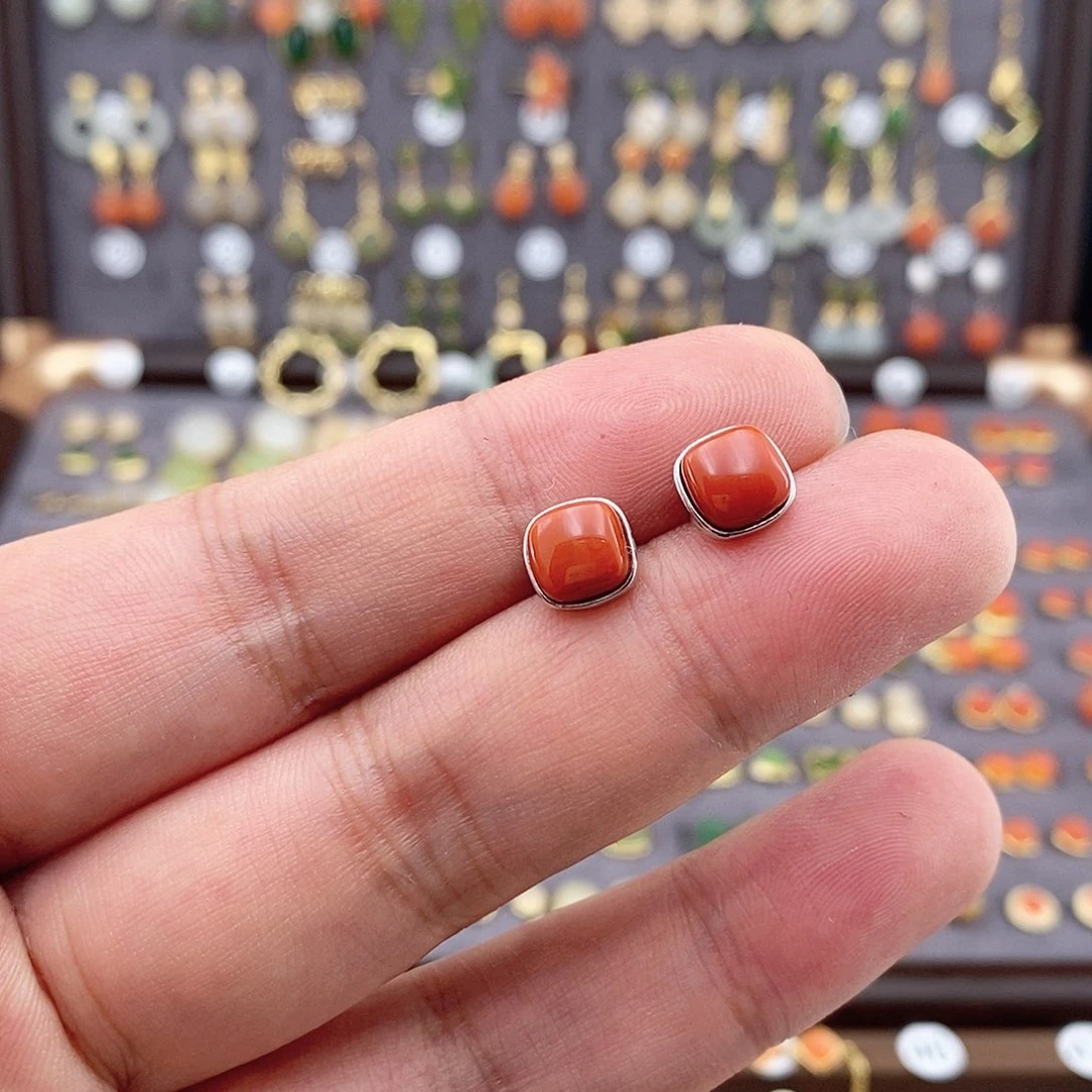 J***n和田玉银S925镶嵌耳饰