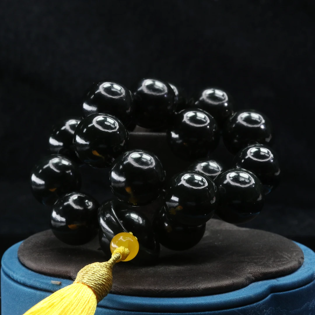 48和田玉墨玉手持/600039北京中保拍卖