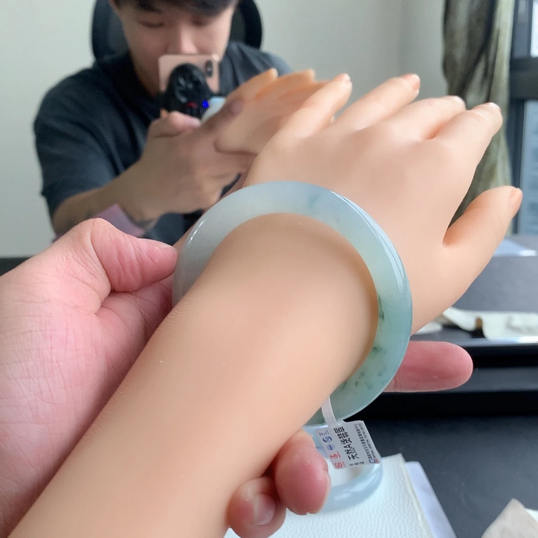 翡翠手镯未镶嵌31号 56