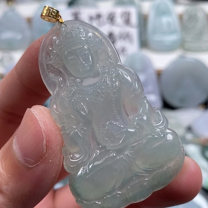 翡翠颈饰18K金镶嵌翡翠
