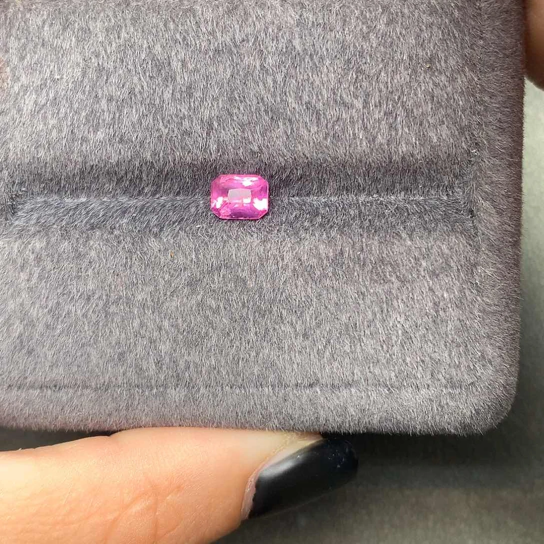 裸石未镶嵌尖晶石无烧马亨盖1.09ct吉尔德