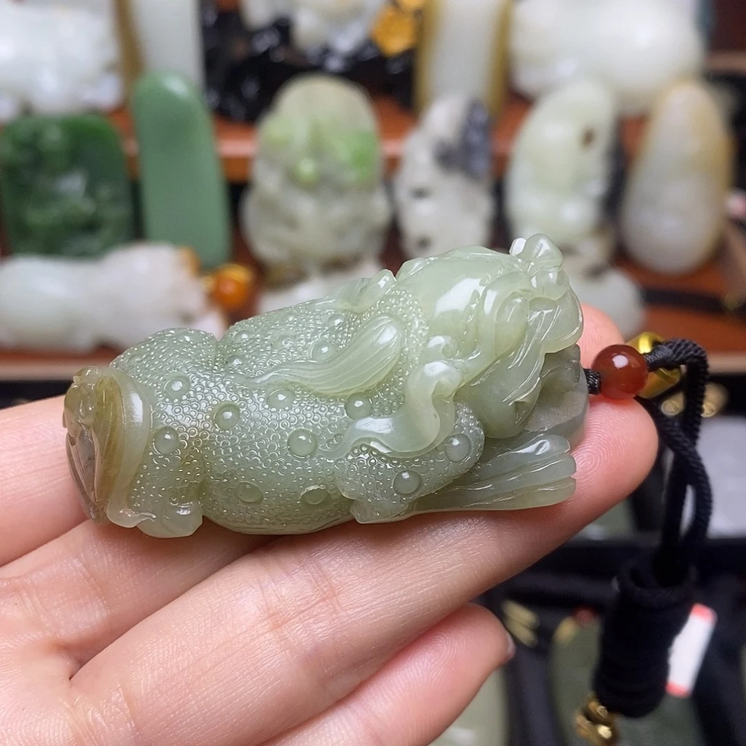 和田玉吊坠未镶嵌吊坠