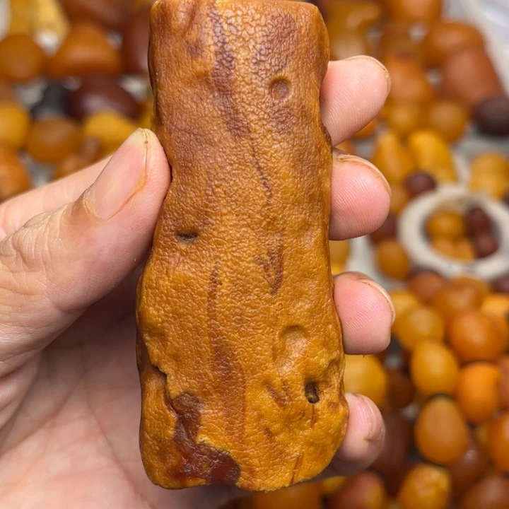 琥珀未镶嵌裸石天然蜜蜡手串