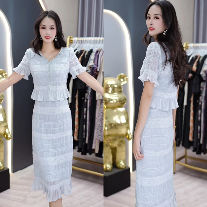 2025夏季新款法式名媛小香风气质减龄蓝色显白假两件遮肚子连衣裙