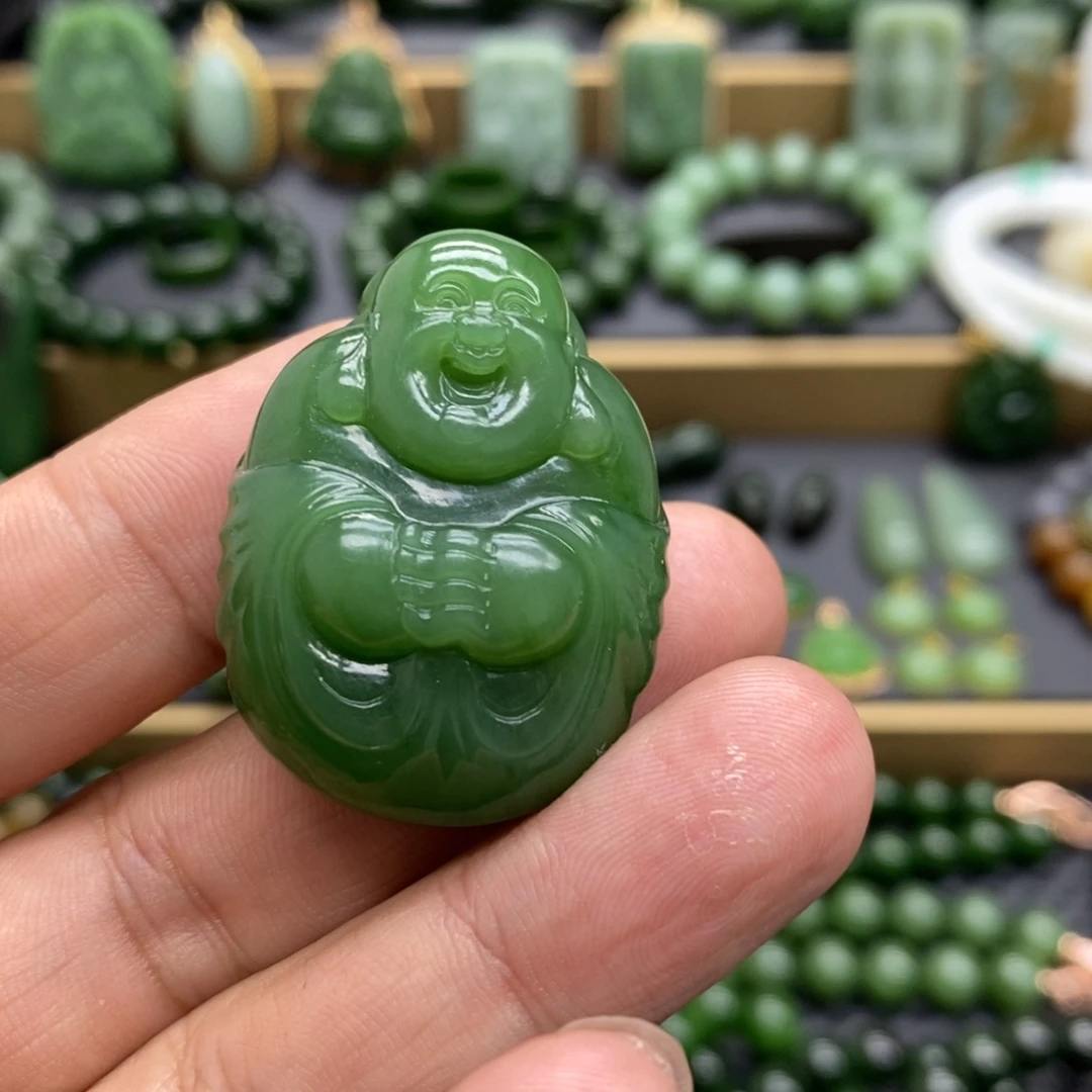 乘***风和田玉（碧玉）未镶嵌颈饰