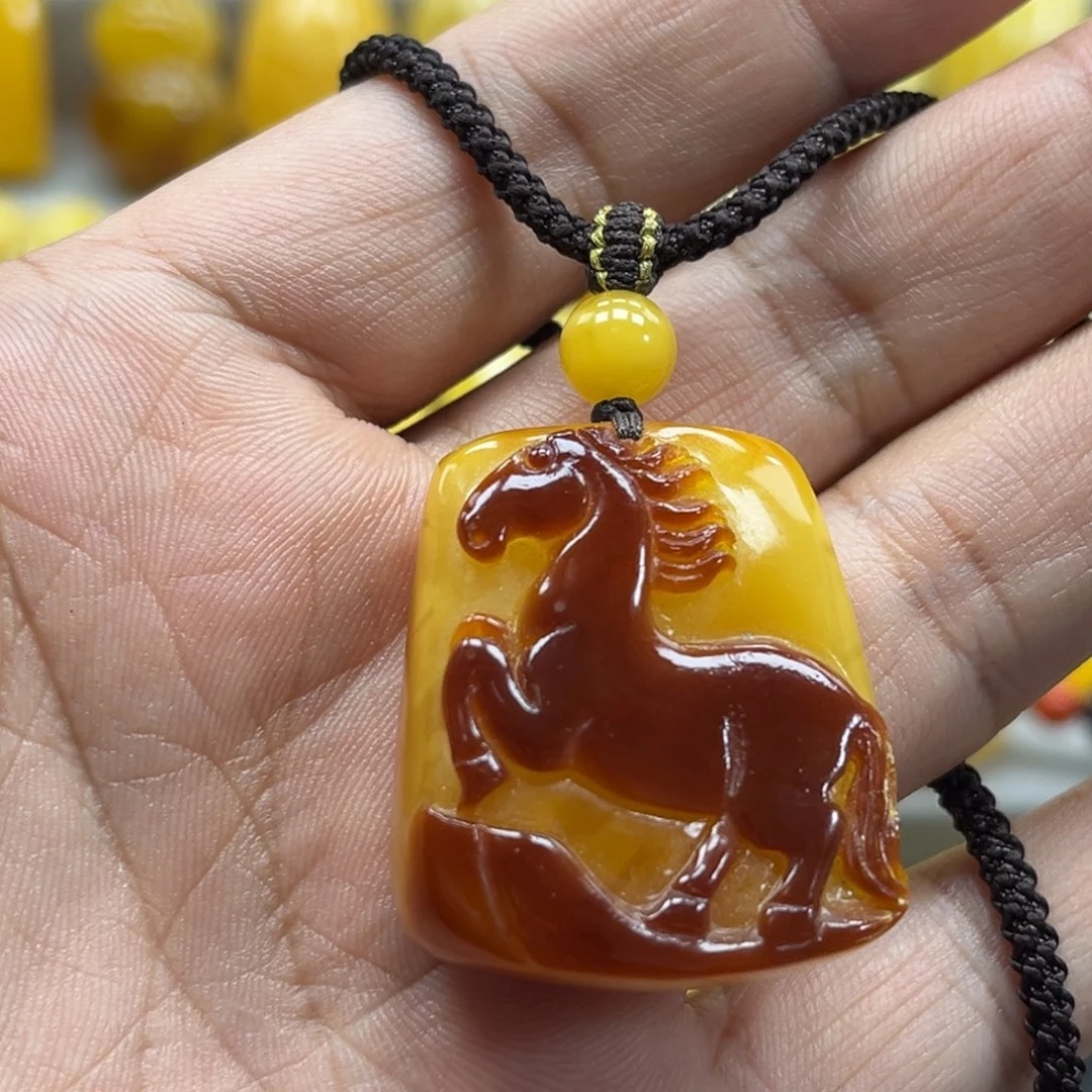 蜜蜡未镶嵌珠宝奇石