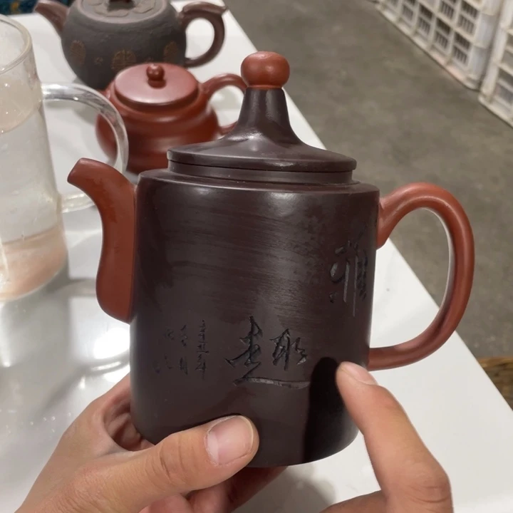 紫砂茶壶老厂紫砂壶一件。