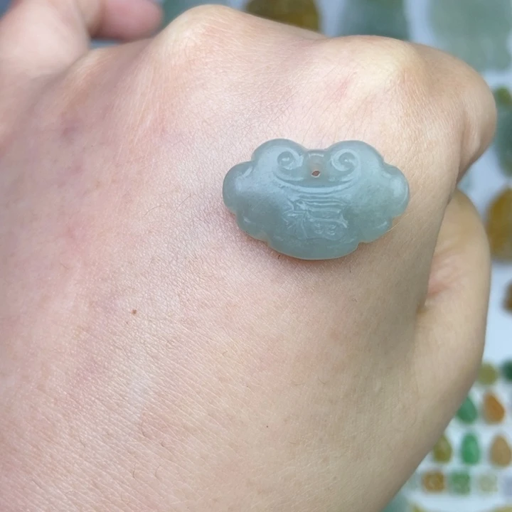 定制翡翠未镶嵌玉锁