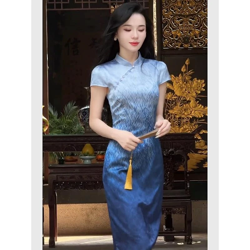 旗袍女新中式夏季气质轻奢高级感独特漂亮大方得体渐变蓝色连衣裙
