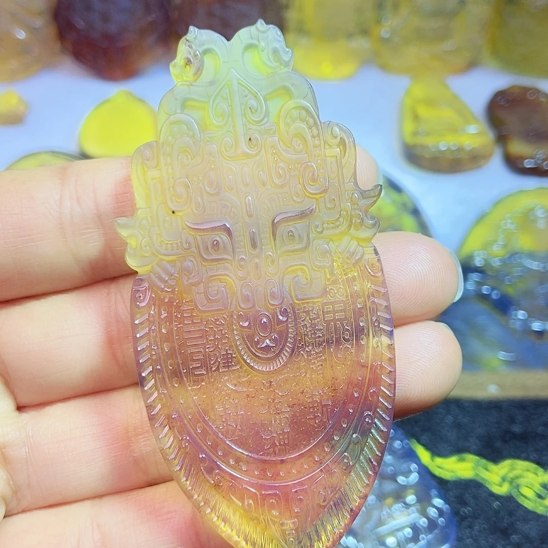 琥珀颈饰未镶嵌九宫八卦