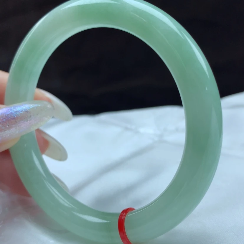 【闪购商品】翡翠手镯（圆镯）未镶嵌小*萍93110，