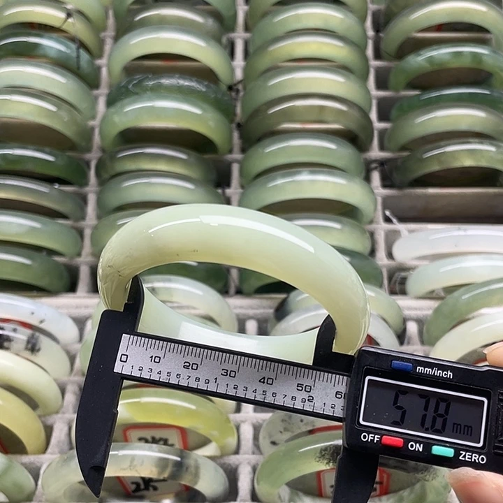 未镶嵌蛇纹石玉手镯223