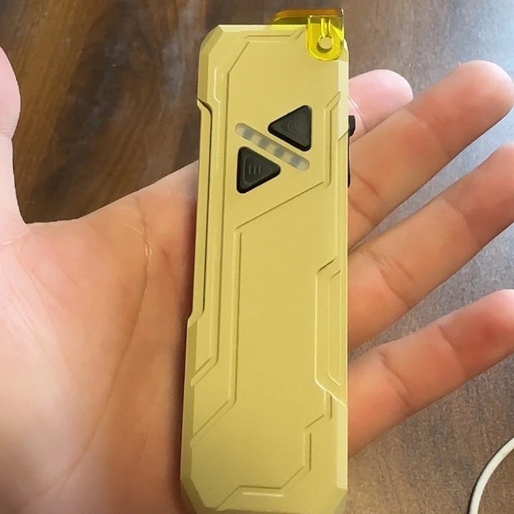 手电筒X6强光扁筒小只