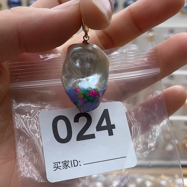 未镶嵌天然珍珠。  漏 漏 漏淡水珍珠