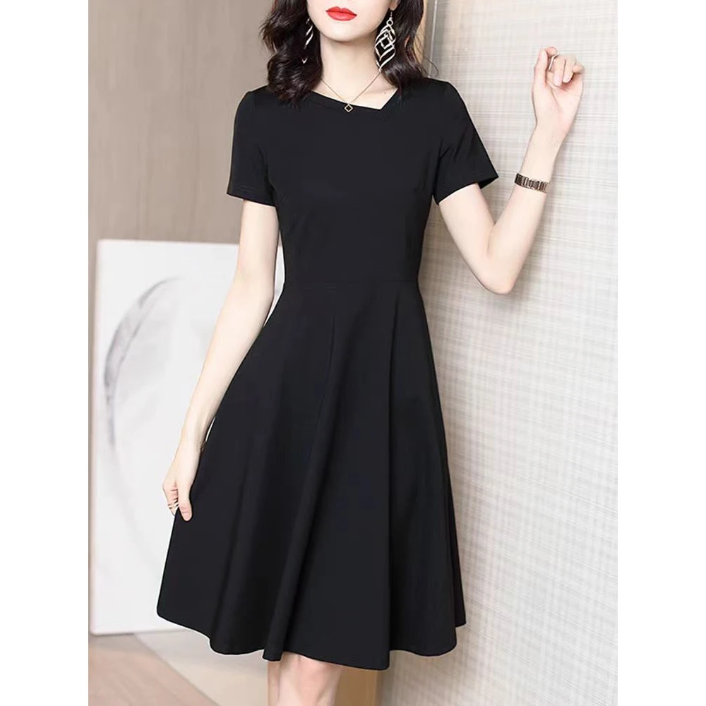 连衣裙短袖方领小个子黑色小黑裙气质夏季时尚夏季修身小黑裙