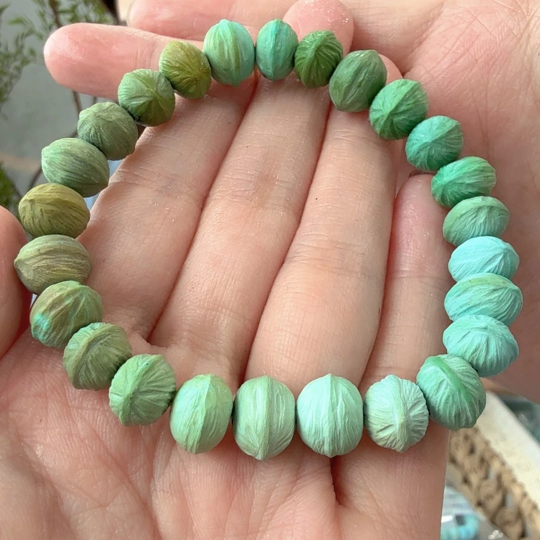 是***二绿松石未镶嵌珠宝奇石