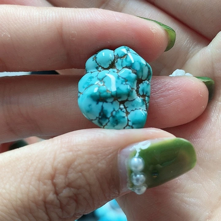 未镶嵌绿松石珠宝奇石
