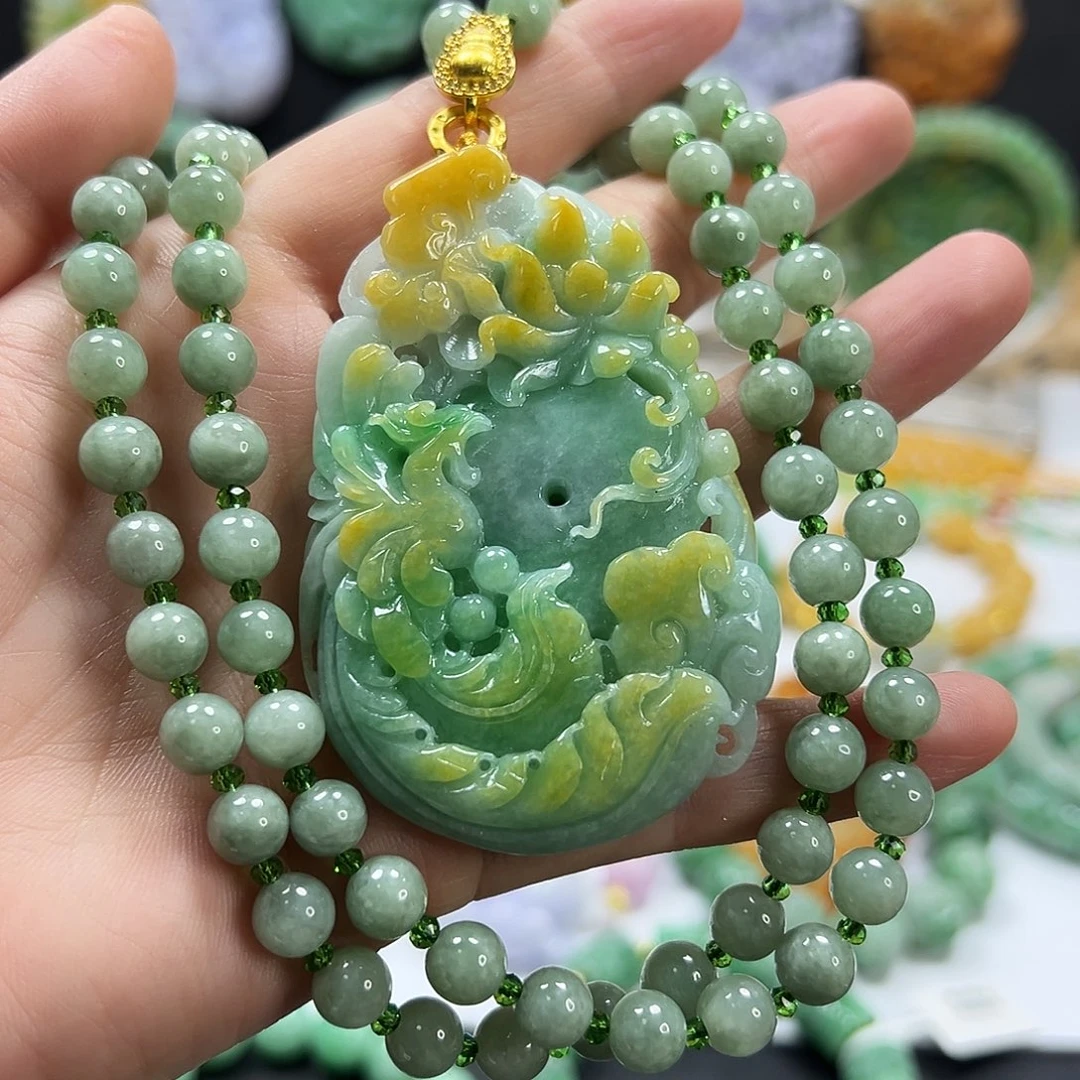 翡翠未镶嵌颈饰吊坠