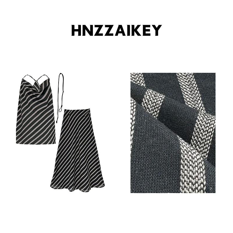 HNZZAIKEY 韩系撞色斜V领吊带上衣A字半裙条纹套装U25T100612