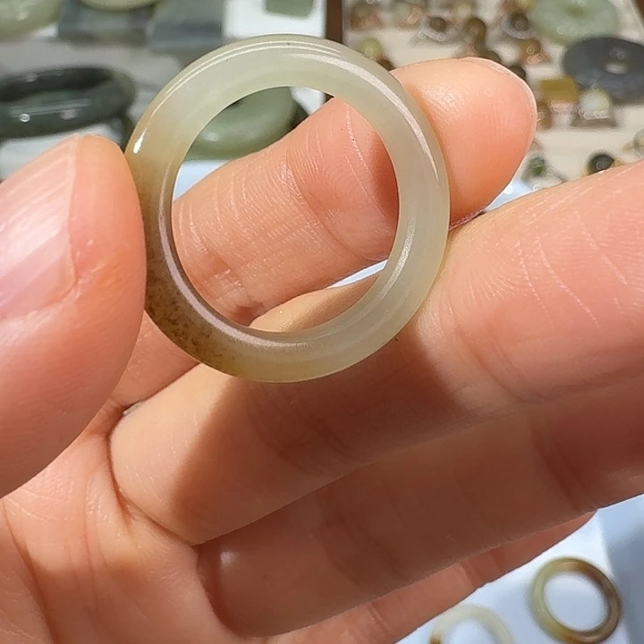 和田玉（糖玉）未镶嵌戒指18.3内径84