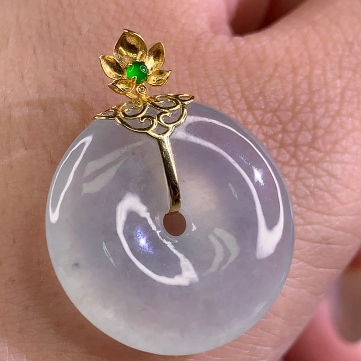 翡翠18K金镶嵌颈饰翡翠