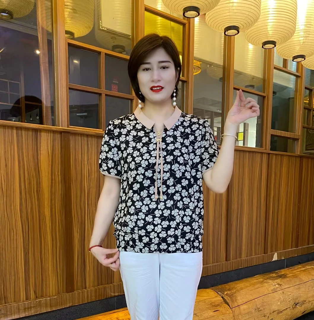 夏季常规款薄款法式碎花中老年女装雪纺衫翻领小衫