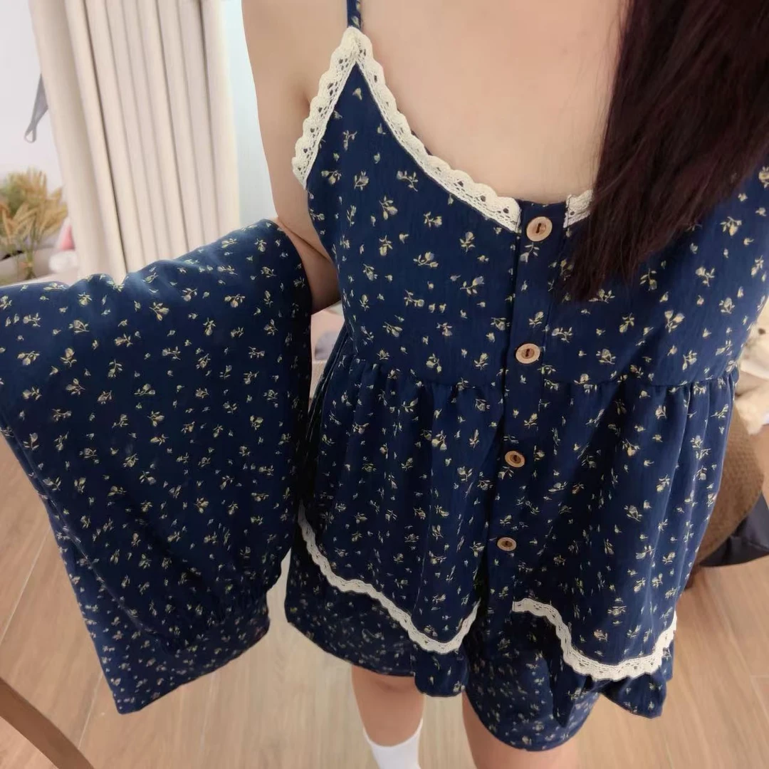 2025新款 蓝碎花夏季女睡衣家居服三件套带胸垫 宽松云朵棉甜美