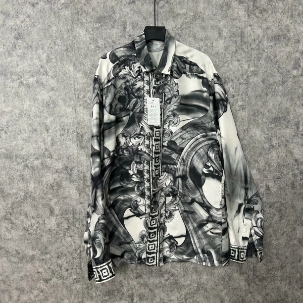 99新 VERSACE/范思哲 范思哲黑灰衬衫
