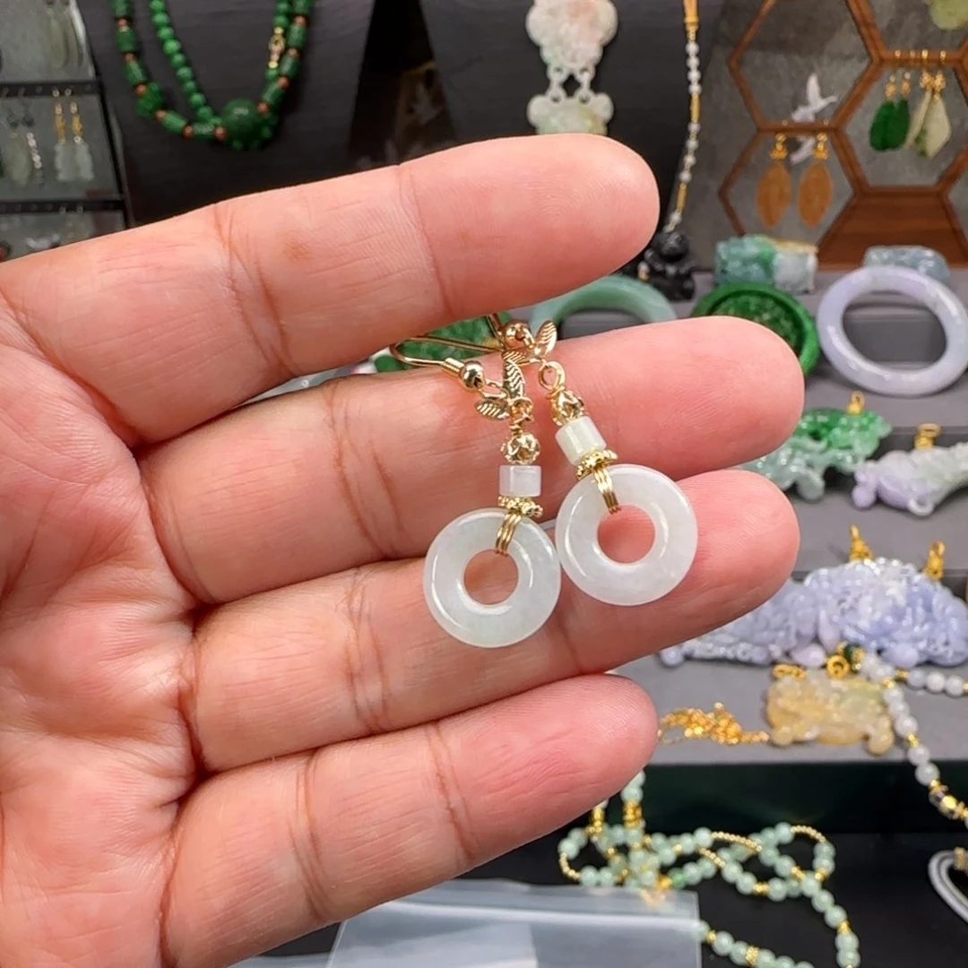 翡翠颈饰未镶嵌雅**?仿古