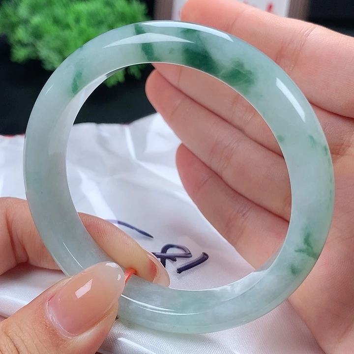 未镶嵌手镯翡翠183