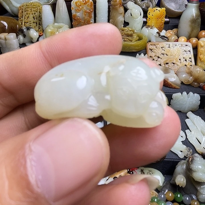 颈饰未镶嵌和田玉