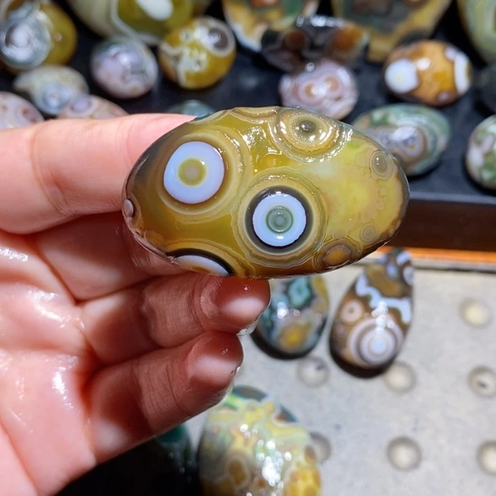 未镶嵌玛瑙/玉髓珠宝半成品178