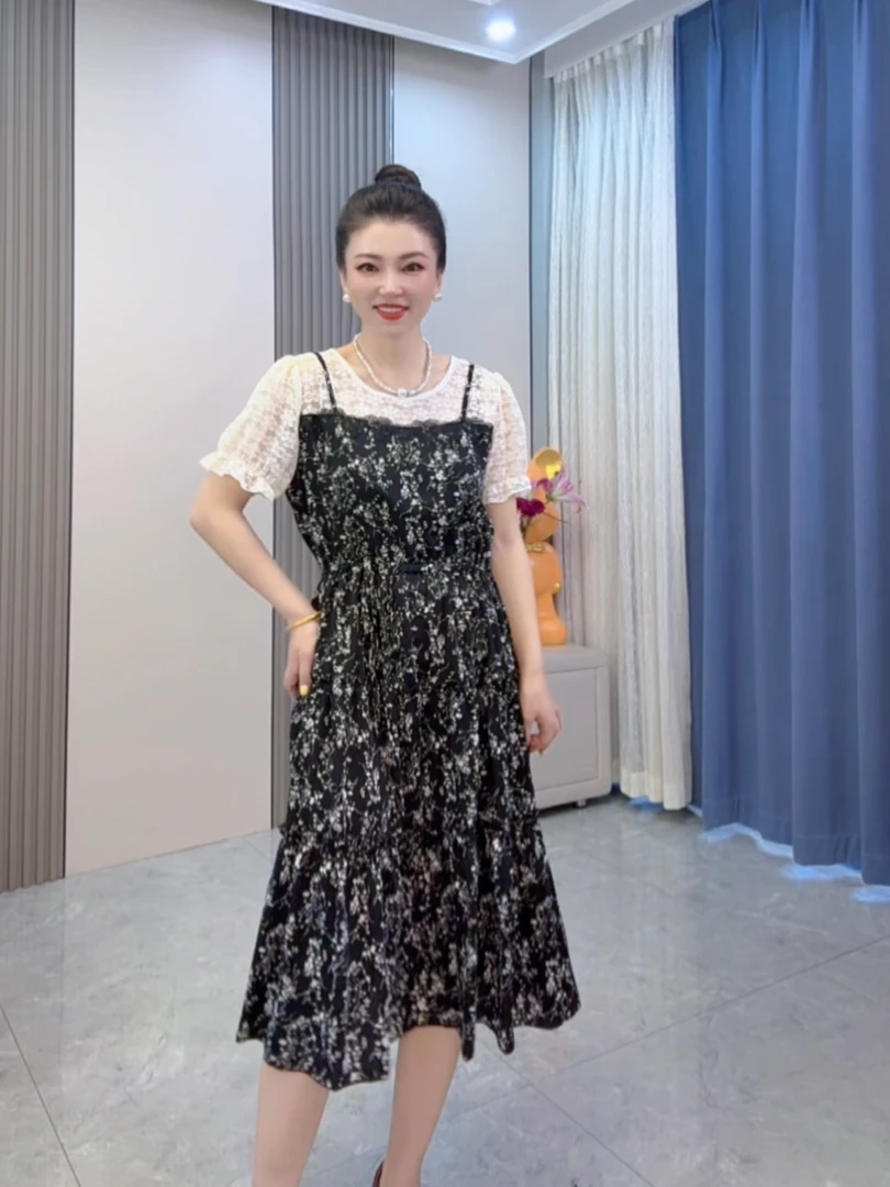 大码胖mm2025年夏季新款收腰拼接今年流行碎花短袖假两件连衣裙女