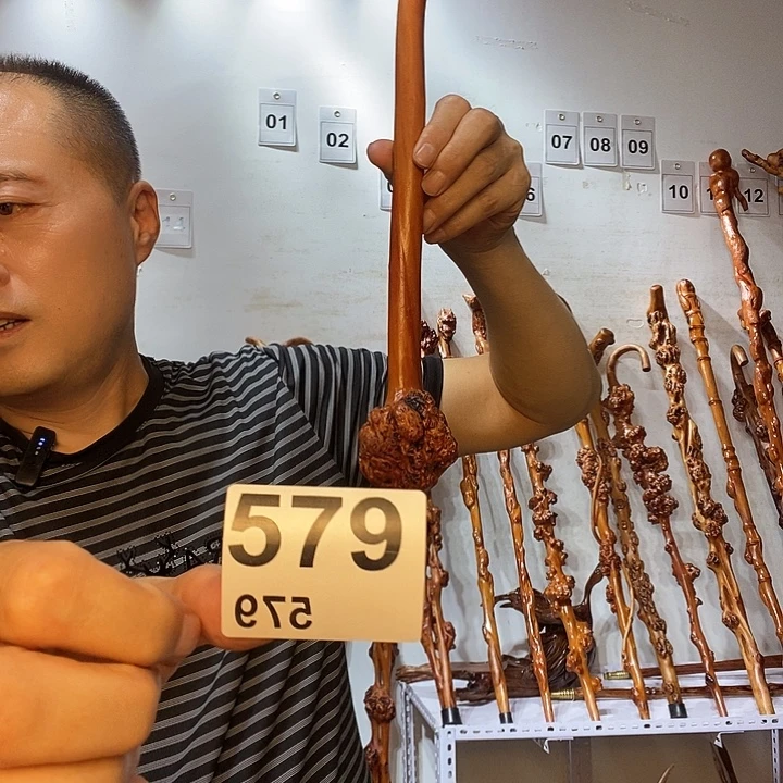 田***生黑果木云南黑果木树榴摆件
