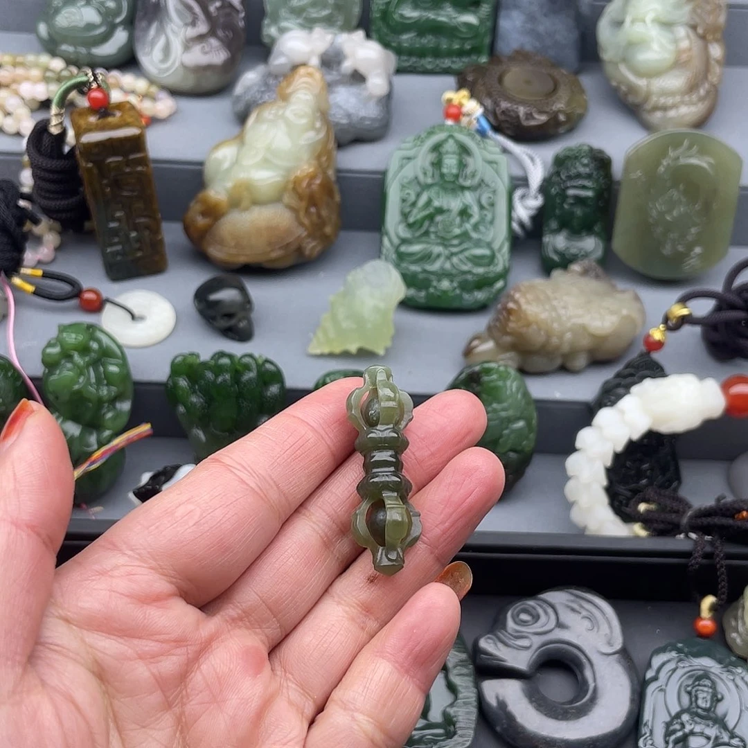 和田玉（糖玉）未镶嵌颈饰