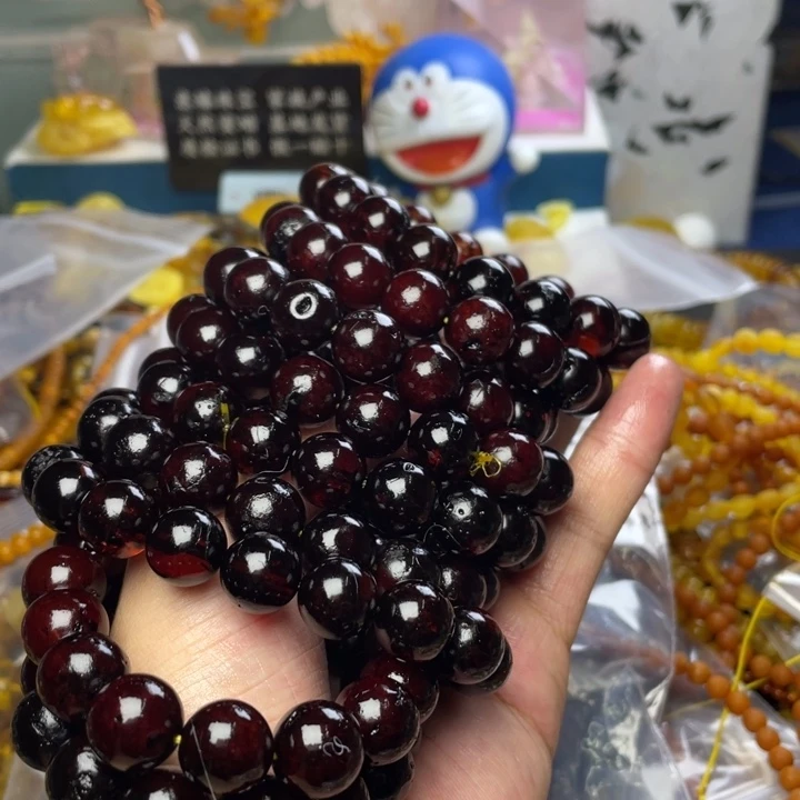 未镶嵌琥珀珠宝奇石
