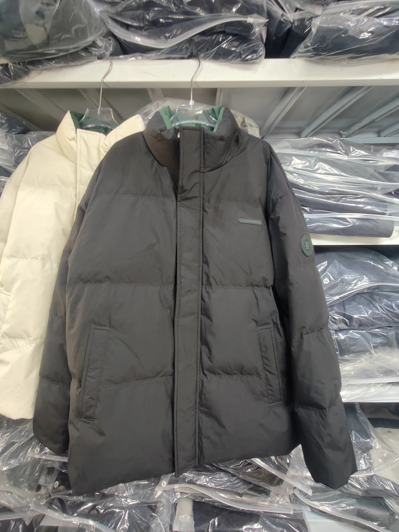 品牌撤柜！很厚很蓬松！90鸭绒冬季男保暖加厚保暖短款连帽羽绒服