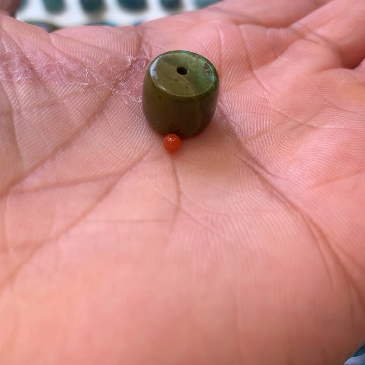 南红玛瑙未镶嵌珠宝奇石