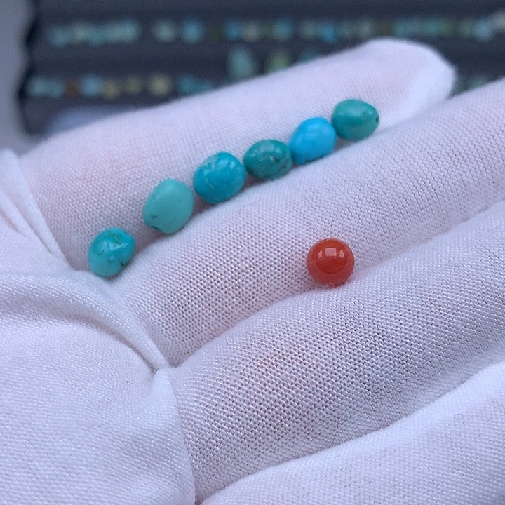 南红玛瑙未镶嵌珠宝奇石