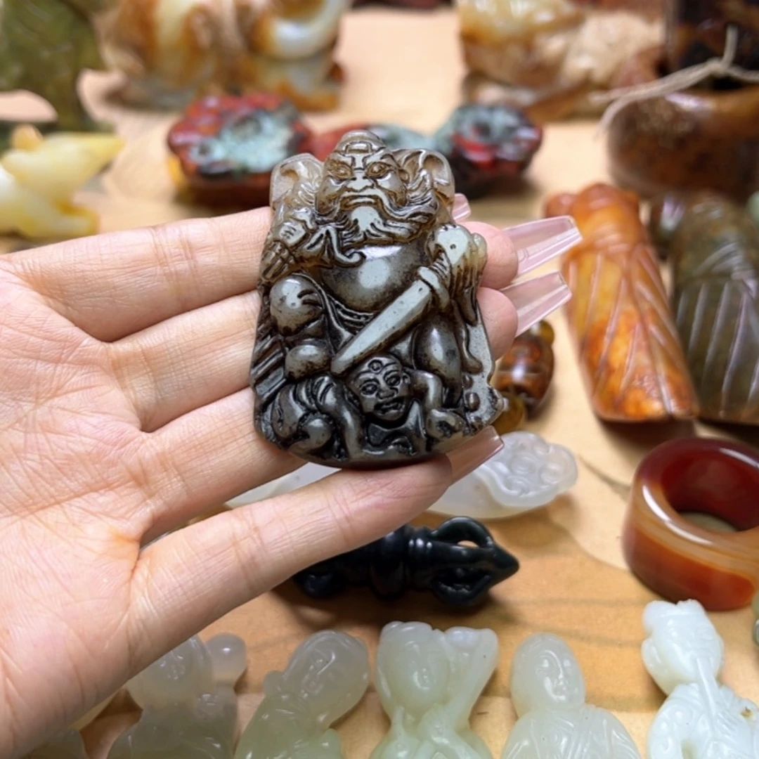 【闪购商品】蛇纹石玉颈饰未镶嵌