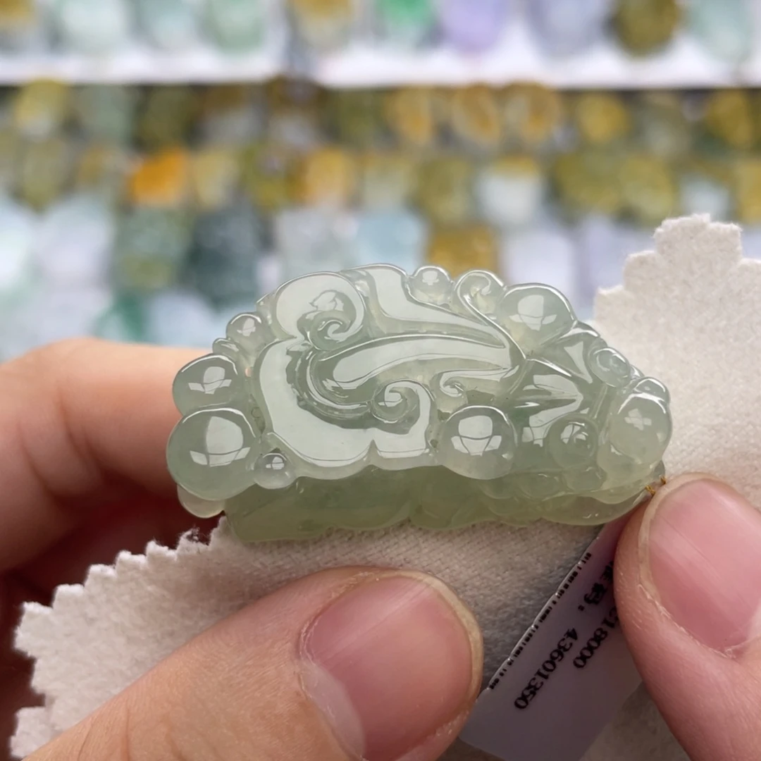 翡翠未镶嵌颈饰貔貅18